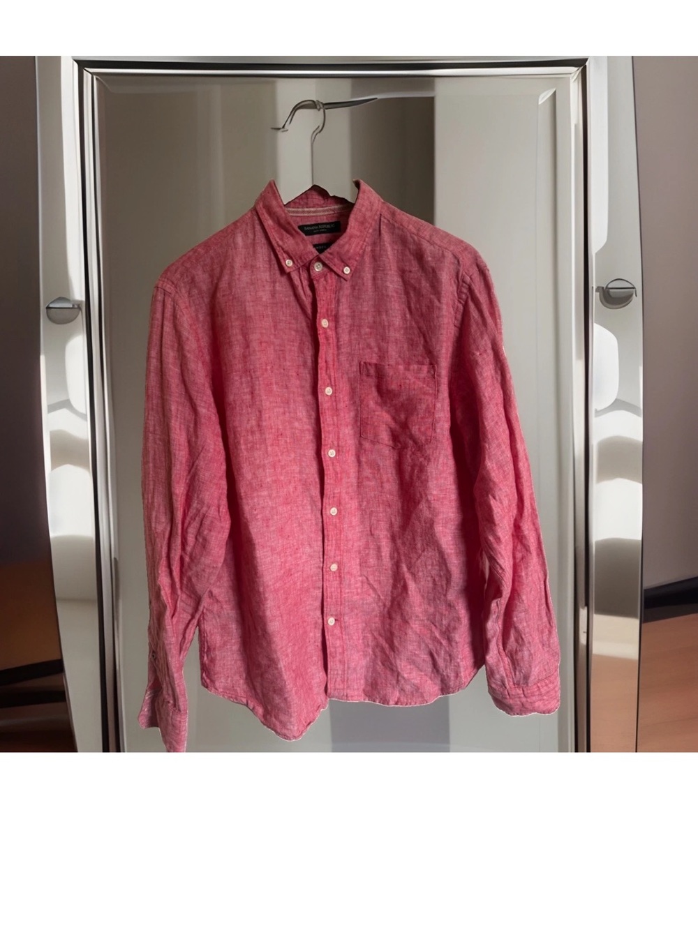 Banana Republic Camden Fit Men's Button-Down 100 % Linen Shirt in Red and Blue